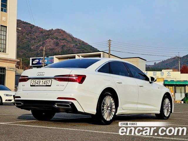 Audi A6 (C8) Premium, 2021 2