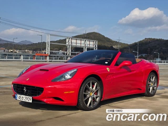 Ferrari 캘리포니아 4.3 V8, 2010 1