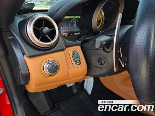 Ferrari 캘리포니아 4.3 V8, 2010 13