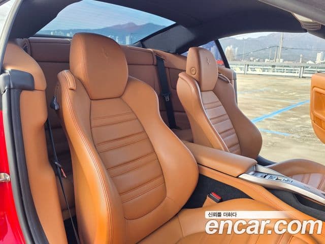 Ferrari 캘리포니아 4.3 V8, 2010 16