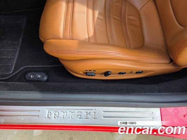 Ferrari 캘리포니아 4.3 V8, 2010 20