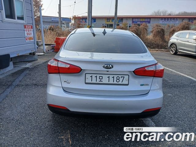 Kia K3 Luxury, 2015 4