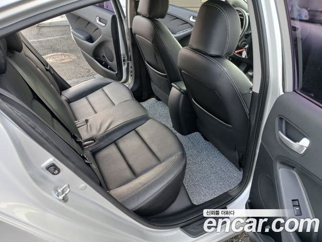 Kia K3 Luxury, 2015 12