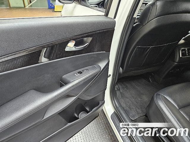 Kia All New Sorento Prestige, 2016 12