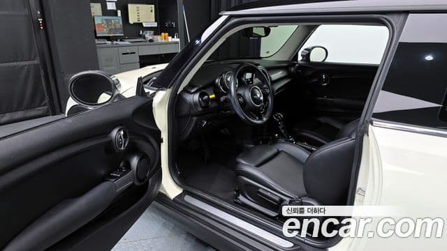 Mini Cooper D 3세대, 2016 10