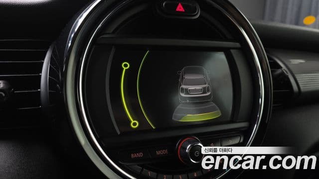 Mini Cooper D 3세대, 2016 14