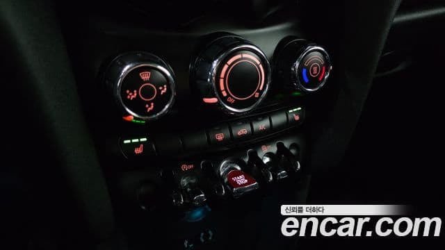 Mini Cooper D 3세대, 2016 15