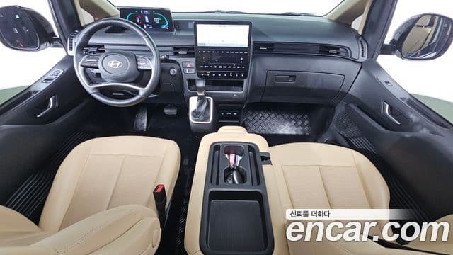 Hyundai Staria Modern, 2025 7