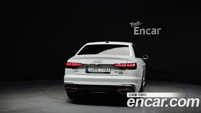 Audi A4 (B9) Premium, 2023 4