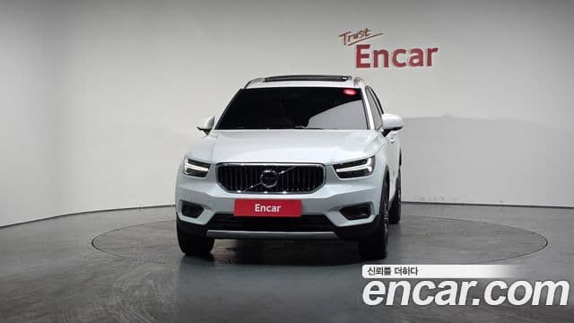 Volvo XC40 B4 Inscription, 2021 3