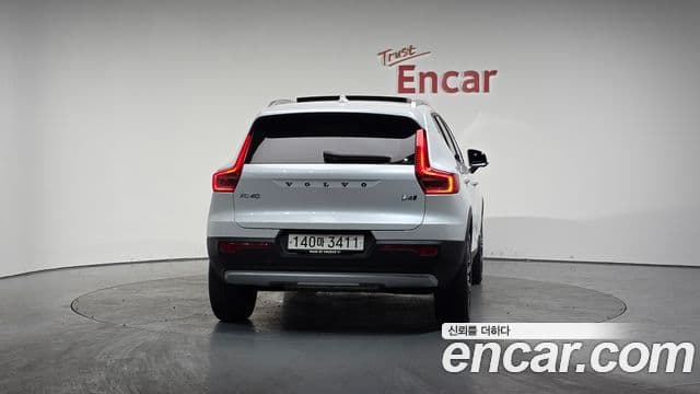 Volvo XC40 B4 Inscription, 2021 4