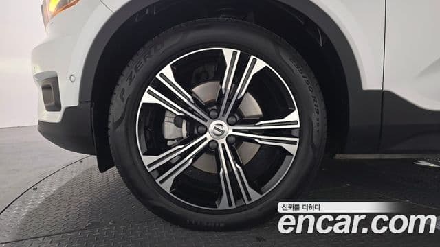 Volvo XC40 B4 Inscription, 2021 все фото