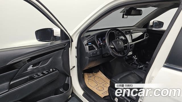 KG모빌리티(SsangYong) Beautiful Korando бензин 1.5 2WD C5, 2020 10