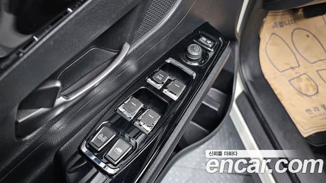 KG모빌리티(SsangYong) Beautiful Korando бензин 1.5 2WD C5, 2020 12