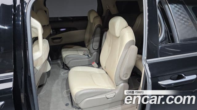 Kia Carnival 4세대 Signature, 2023 11