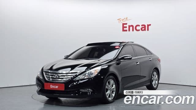 Hyundai YF Sonata Premier, 2011 1