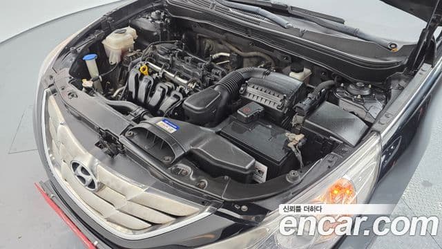 Hyundai YF Sonata Premier, 2011 6