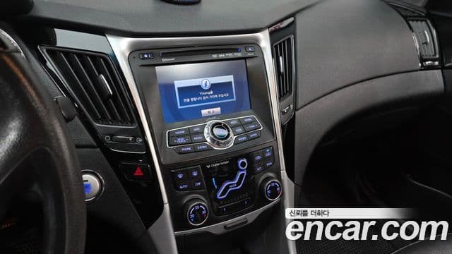 Hyundai YF Sonata Premier, 2011 14