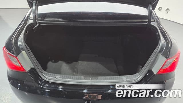 Hyundai YF Sonata Premier, 2011 20