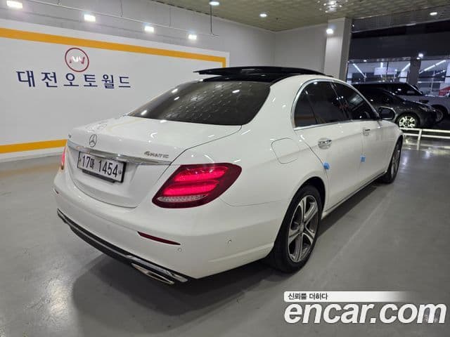 Mercedes-Benz E-класс W213 Avantgarde, 2017 4