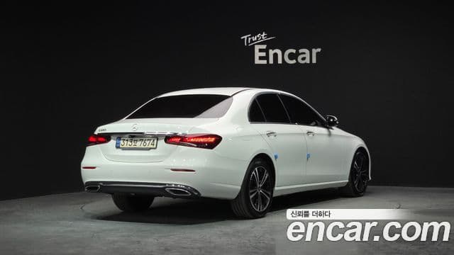 Mercedes-Benz E-класс W213 Avantgarde, 2021 2