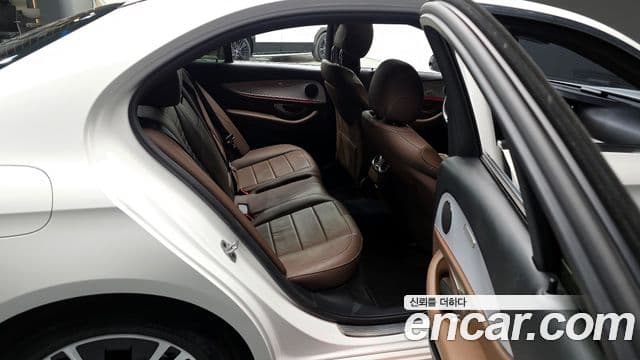 Mercedes-Benz E-класс W213 Avantgarde, 2021 12