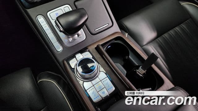 Genesis G90 Prestige, 2019 9