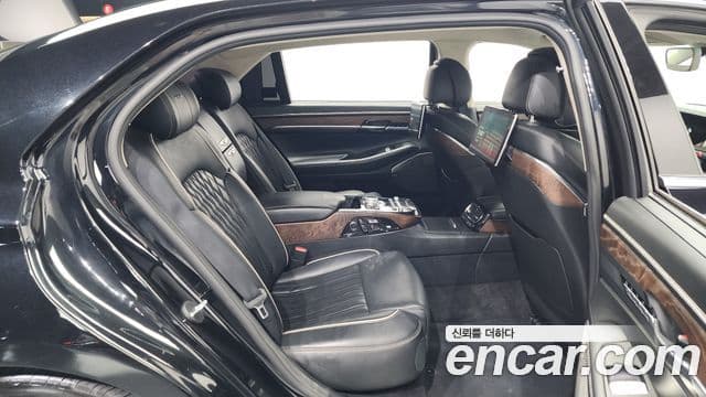 Genesis G90 Prestige, 2019 12