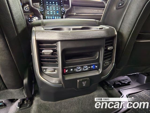 Dodge 램픽업, 2020 11