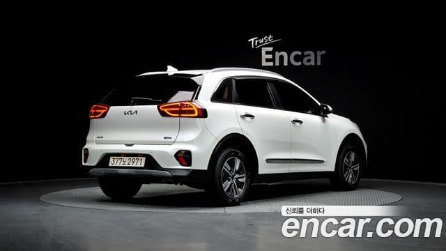 Kia The / новый New Niro Prestige, 2022 2