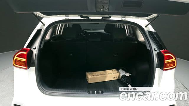 Kia The / новый New Niro Prestige, 2022 20