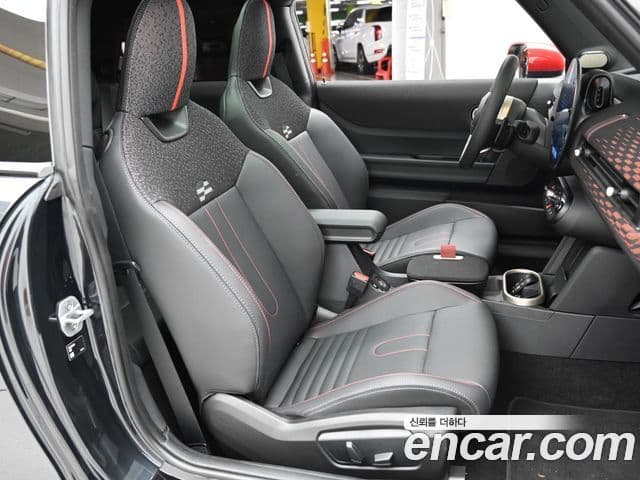 Mini Cooper S 4세대 JCW, 2025 10