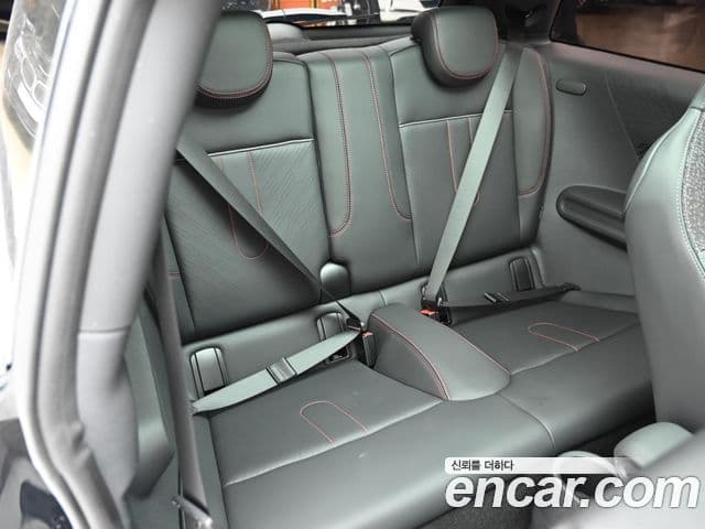 Mini Cooper S 4세대 JCW, 2025 11