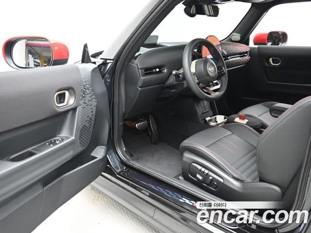 Mini Cooper S 4세대 JCW, 2025 12