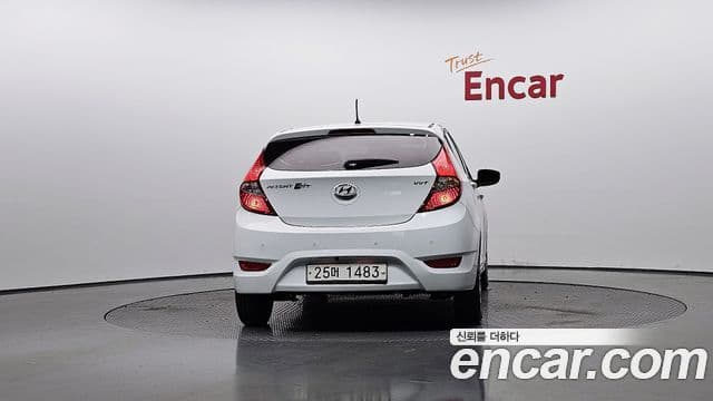 Hyundai Accent(новый кузов / новое поколение) Modern, 2014 4