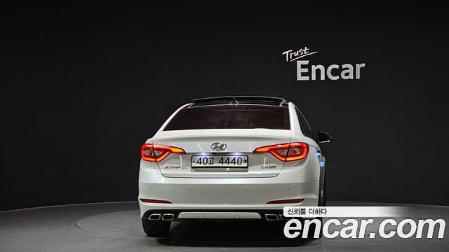 Hyundai LF Sonata Special, 2016 4