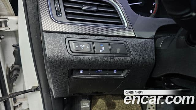 Hyundai LF Sonata Special, 2016 16