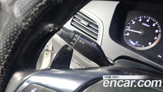 Hyundai LF Sonata Special, 2016 20