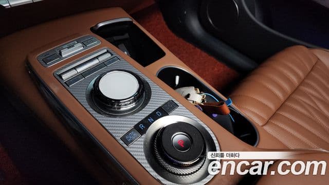 Genesis GV70, 2022 9