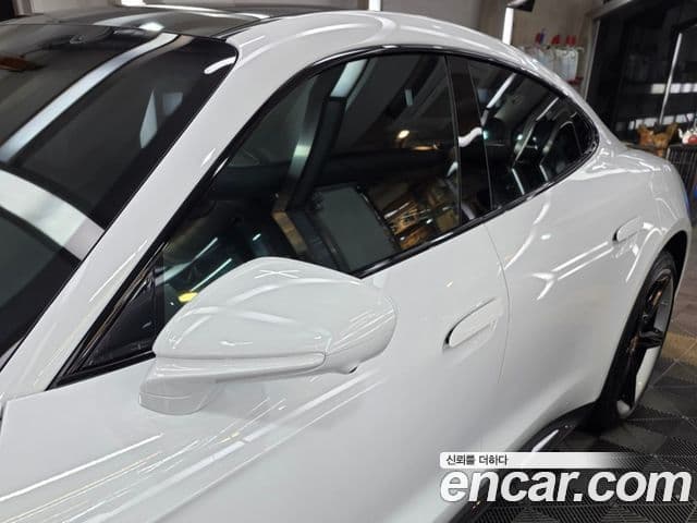 Porsche 타이칸 турбо S, 2024 9