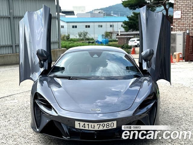 맥라렌 아투라 3.0 купе, 2023 все фото