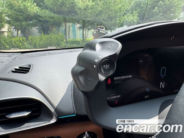 맥라렌 아투라 3.0 купе, 2023 11