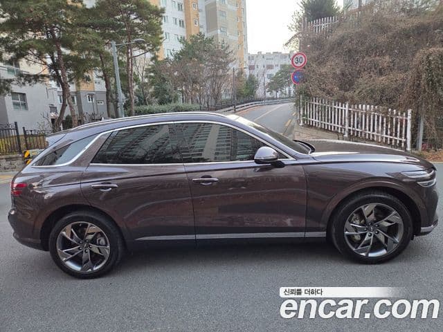Genesis electrified GV70 e-AWD, 2022 2