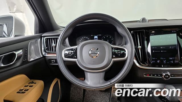 Volvo V60 Cross Country 2세대 B5 Pro AWD, 2022 13
