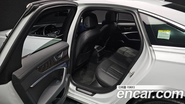 Audi A6 (C8) Premium, 2022 12