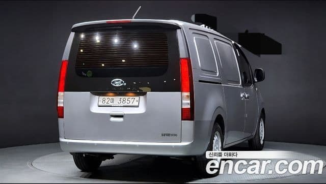 Hyundai Staria Smart, 2022 2