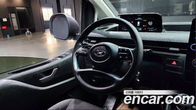 Hyundai Staria Smart, 2022 13