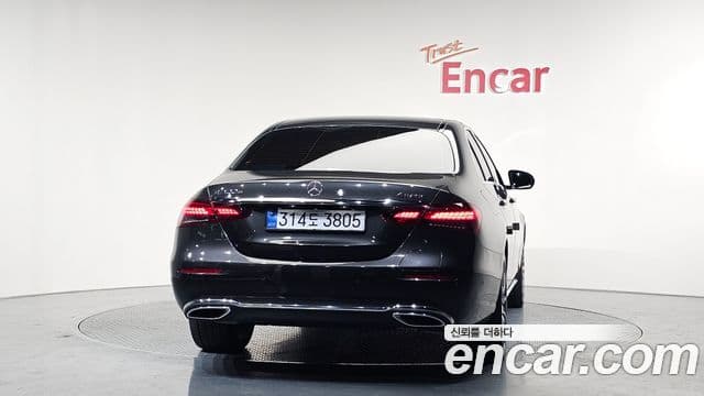 Mercedes-Benz E-класс W213 Exclusive, 2022 4