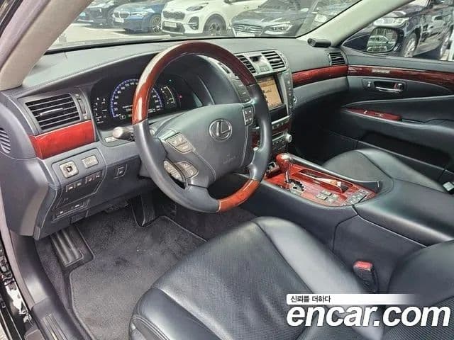 Lexus LS600hL XF40, 2011 17