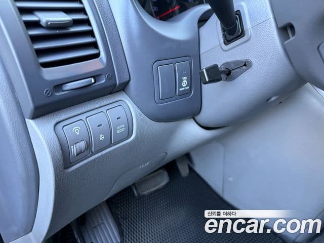 Kia Carnival R топовая версия, 2013 20